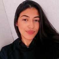 Letícia Flores