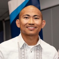 Karlos Aquino