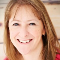 Lesley Wallace