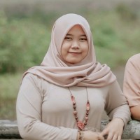 Ajeng Kharisma Rizky Akbari