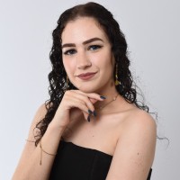 Júlia Valim