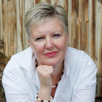 Julie Collett