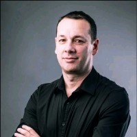 Yaniv Anenburg