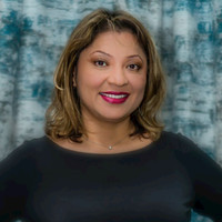 Moni Cazares