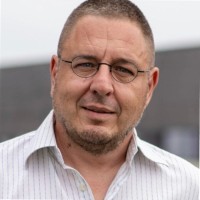 Dr. Thomas Weiss