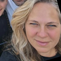 Esther Van Kuijk-Joling