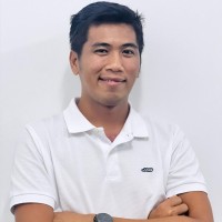 Edison Varias