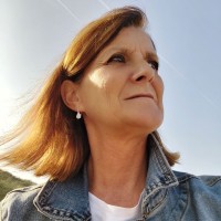 Els Vanhuysse