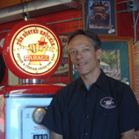 Warren Tracy