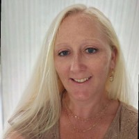 Lisa Menard