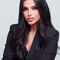 Elnaz T.
