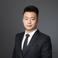 Gustavo 寅然 Wang 王