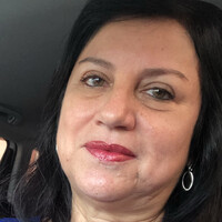 Suzanne Oliveira