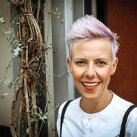 Gillian Holl