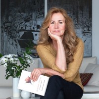 Consuelo Lopez-Zuriaga