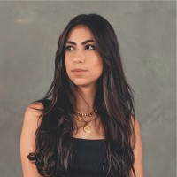Lara Affonso l Brand Strategist and Copywriter