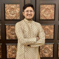 Nimit Makwana from Topmate