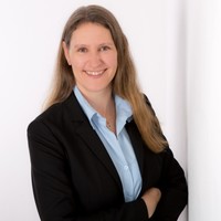 Nina Ott