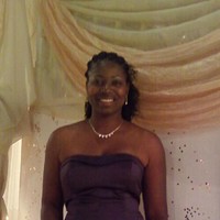 Regina Brooker (Cris)