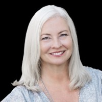 Nina Norris - Realtor, Mba