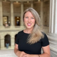 Paige Hanson, Mba