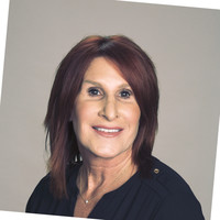 Carolyn Nowacki
