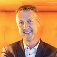 Dr. Martin Emrich