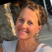 Vivian Cazander