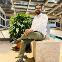 Karthik Thomas