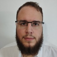 Péter Szekrényes