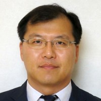 Kyuwon Lee