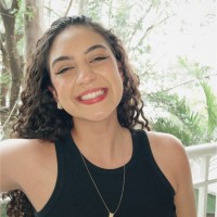 Ana Beatriz Oliveira