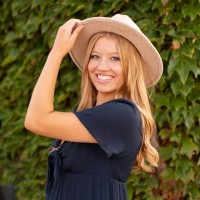 Tess Owens