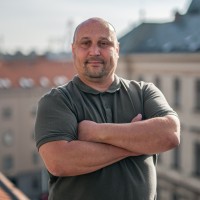 Vladimir Nezdaril