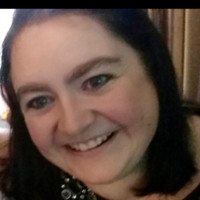 Lynda Petrie