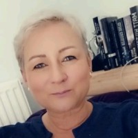 Laura Bell