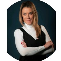 Lízbeth Guevara B
