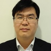 zhiguo Yang
