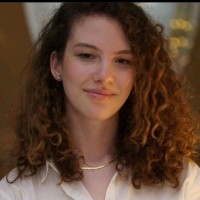 Zeynep Bıyıklı