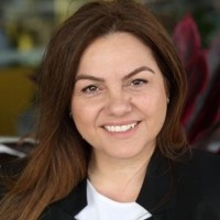 Debbie Tkalcec