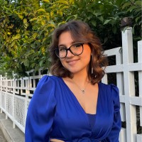 İdil Baysinop