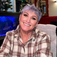 Jayne Leach