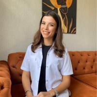Elif SELVİ