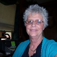 Linda Davis