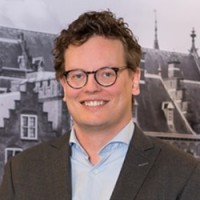 Guus Leeuw