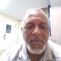 Wayne Neaves