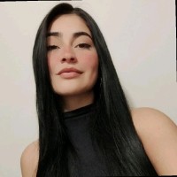 Ariana Nieves