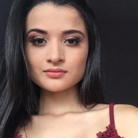 Nívia Cavalcante Araújo