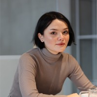 Elena Dia