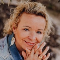 Sandra Dinges